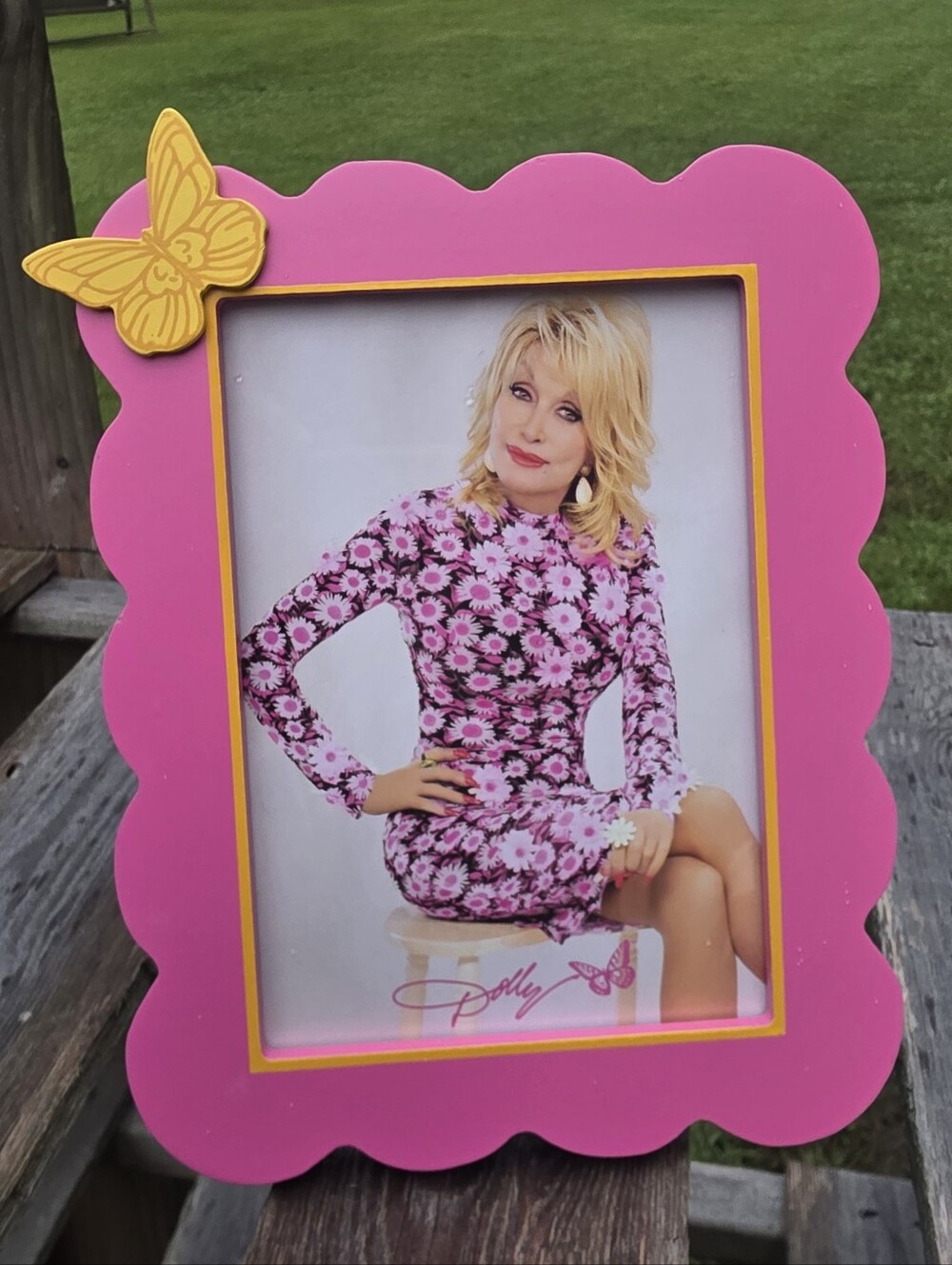 Dolly Parton Picture Frame Pink 5x7 New With Tag